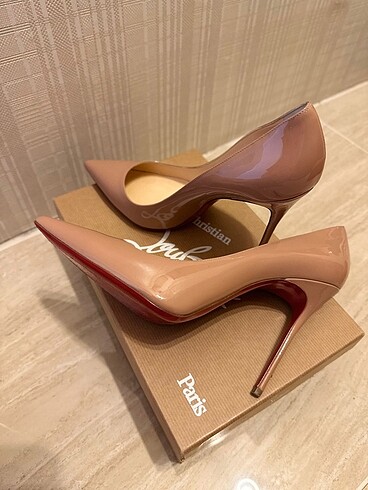 Christian Louboutin Stiletto