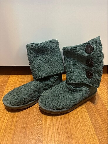 Ugg Örgü