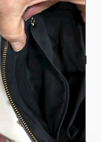 Siyah Deri Fermuarlı Kadın Çanta - Görsel 3