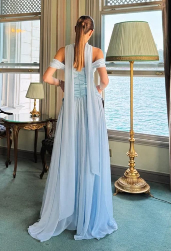 Mavi Drapeli saten Uzun Straplez Kadın Elbise - Görsel 2