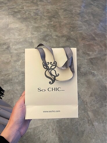 So chic