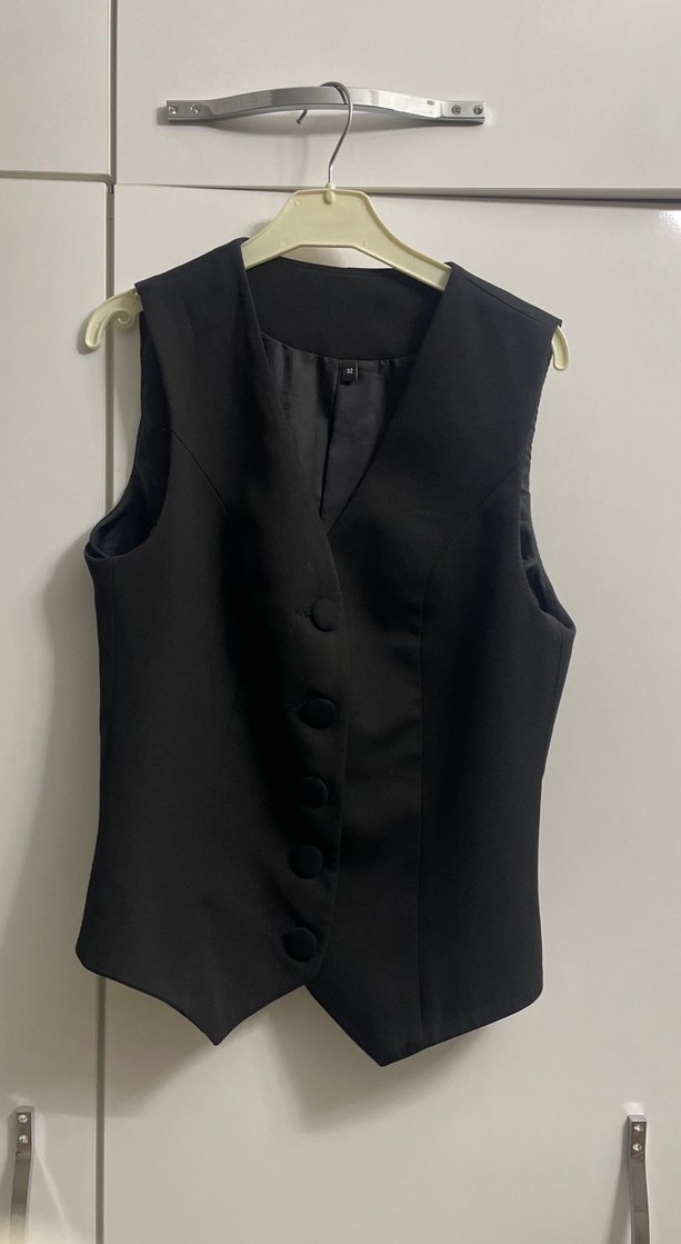 Siyah V Yakalı Kadın Yelek - Görsel 2