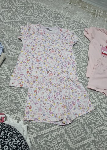 7 Yaş Beden PENTİ Pijama Takımı 4 Adet