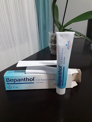 Bepanthol Cilt bakım kremi El ve yuz icin