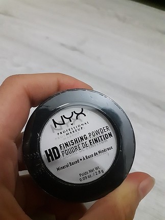NYX FINISHING KOMPAKT PUDRA MINERAL PUDRA
