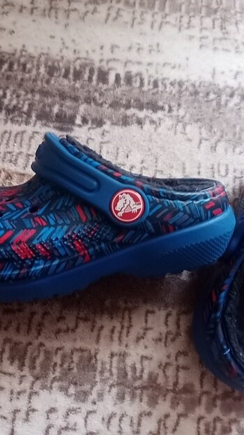 24 Beden çeşitli Renk Crocs kışlık 