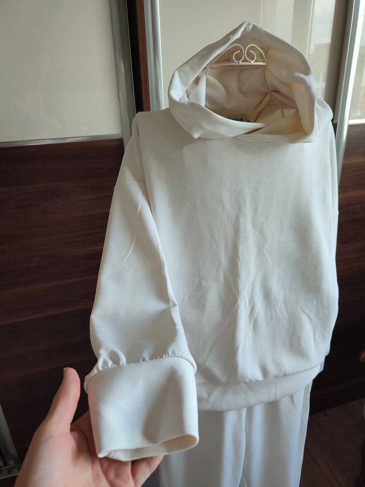 Beyaz Rahat Kesim Kadın Takım - Görsel 3