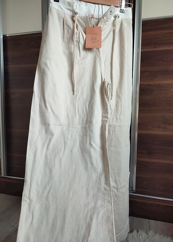 Bej Keten Bol Kesim Kemerli Kadın Pantolon - Görsel 3