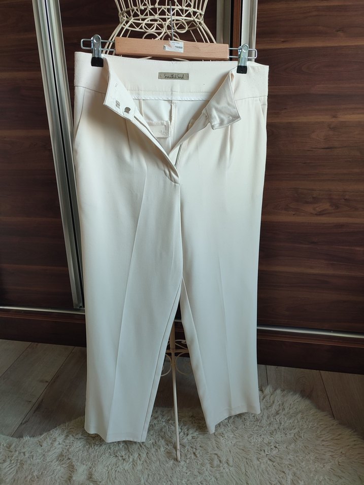 Klasik Düz Kesim Kemerli Bej Kadın Kumaş Pantolon - Görsel 2