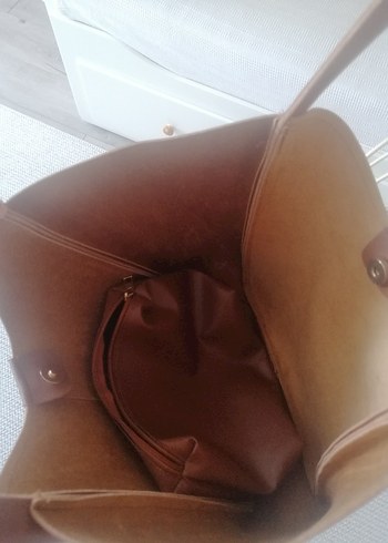 Kahverengi Deri Kadın El Çantası - Görsel 2