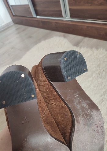 Mango Kahverengi Süet Kadın Bot - Görsel 4