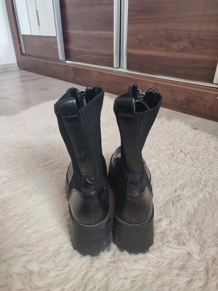 Zara Deri Fermuarlı Platform Topuklu Gotik Botlar - Görsel 5