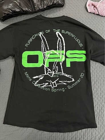 Off white kazak