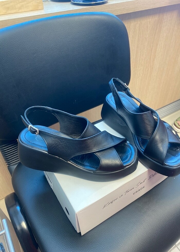 Hakiki deri sandalet - Görsel 2