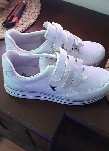 40 Beden beyaz Renk Kinetix Kadın Spor Ayakkabı