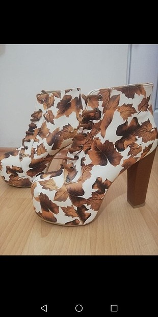 desenli bootie