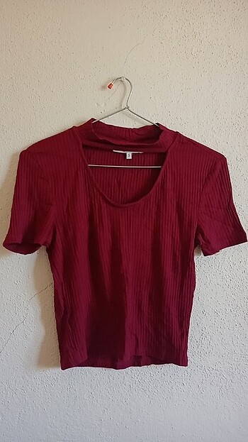 boyun detay crop top