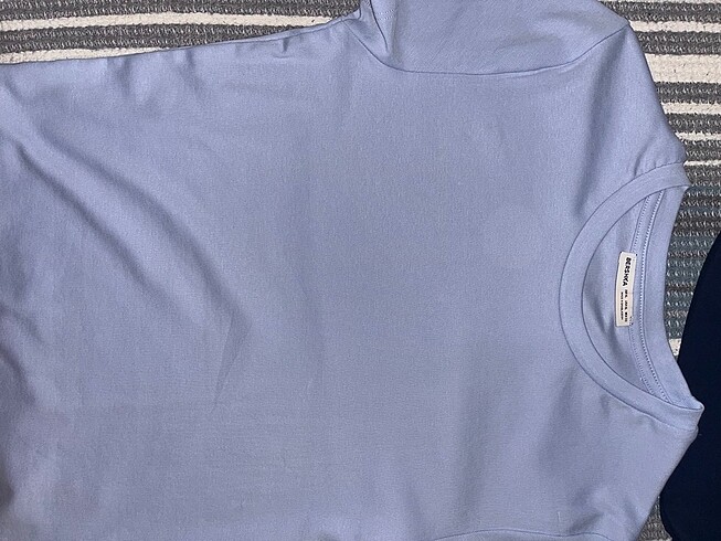 Bershka Bershka Vücuda Oturan Bluz