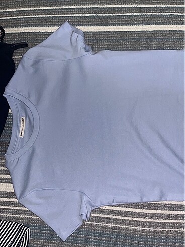 Bershka Vücuda Oturan Bluz
