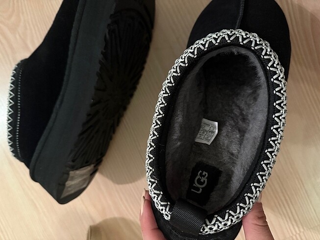 39,5 Beden siyah Renk Ugg Siyah Terlik