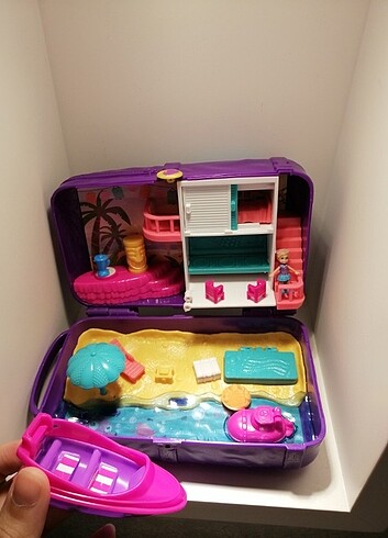 Polly pocket