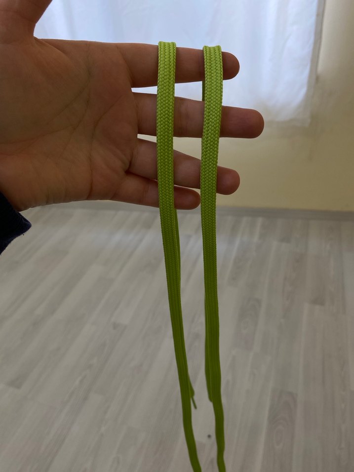 Yeşil Minimalist Erkek Ayakkabı Bağı - Görsel 3