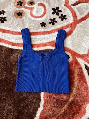 Saks mavi crop atlet