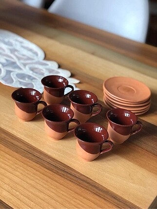 Toprak fincan takımı