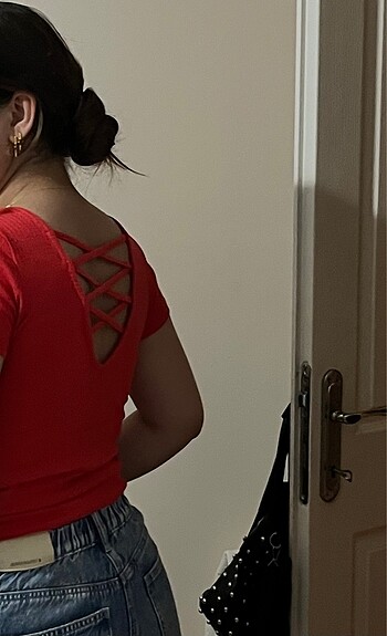 Sırt dekolte bluz/tshirt