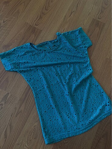 Twist Delikli tshirt/ bluz