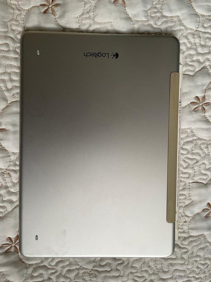 Logitech Beyaz İpad Klavyesi - Görsel 2