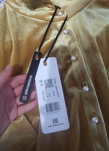 Piena marka etiketli altın sarısı kadife gömlek  - Görsel 6