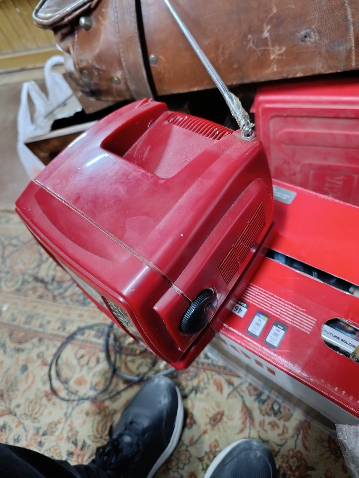 WESTAR Kırmızı Mini Televizyon - Görsel 4