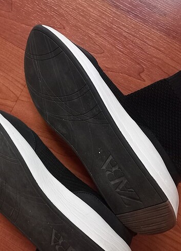 37 numaralı Original Zara Bot - Sıfırdan farksız - Görsel 5