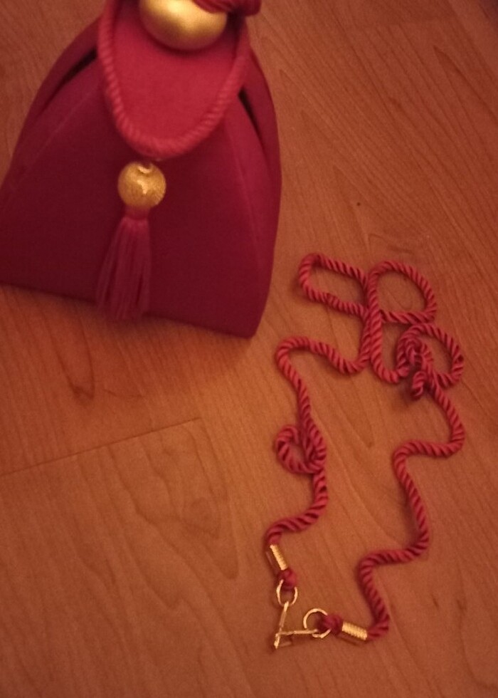 YABANCI MARKALI GECE ÇANTASI - SIFIR  - Görsel 2