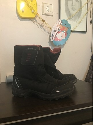 Quechua waterproof bot