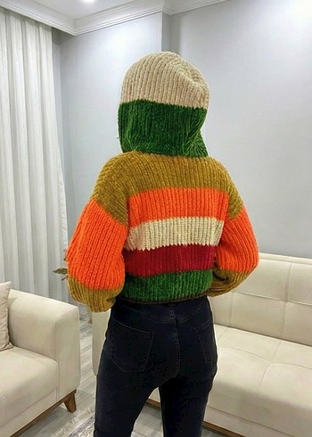 El Örgüsü Renkli Kadife Kapüşonlu Crop - Görsel 3