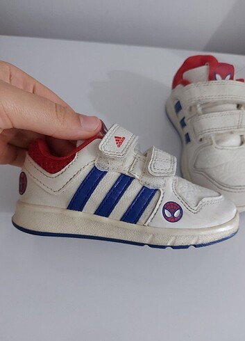 23 Beden Bebek spor ayakkabı Adidas 