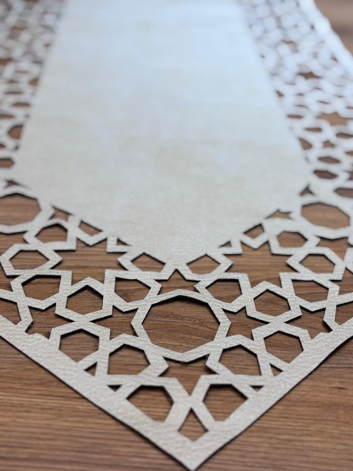 İşlemeli Beyaz Masa Koşucusu - Görsel 3