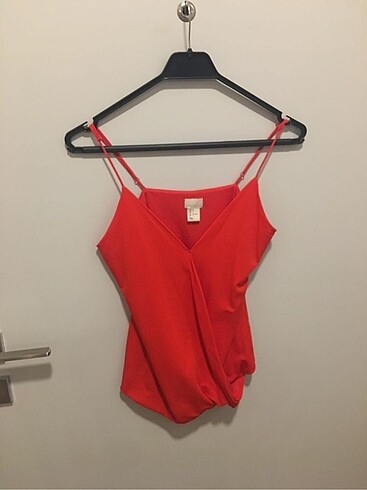 H&M Kırmızı askılı H&M bluz xs