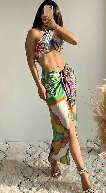Zara canlı renkli etek