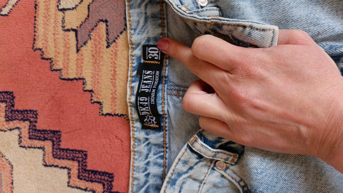 Kadın Mavi Bol Kesim Yırtık Denim Pantolon - Görsel 4