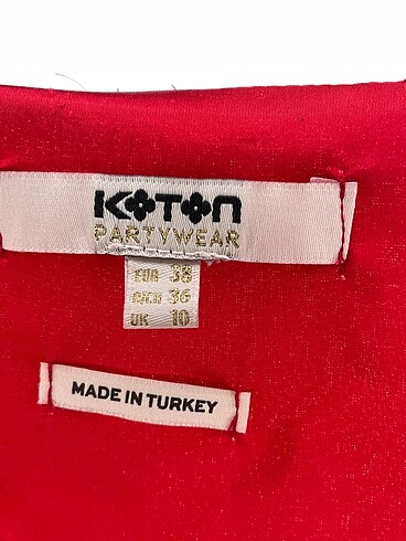 38 Beden kırmızı Renk Koton Bluz %70 İndirimli.