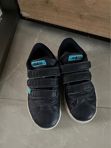 28 Beden lacivert Renk Çocuk adidas ayakkabı
