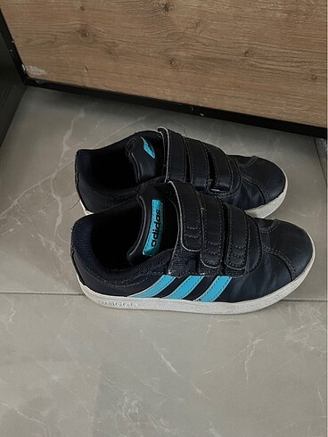 28 Beden Çocuk adidas ayakkabı