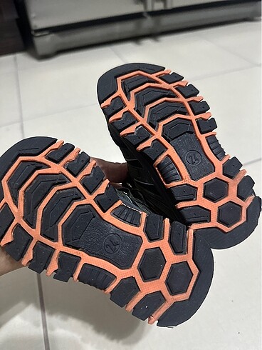 24 Beden Çocuk spor ayakkabı