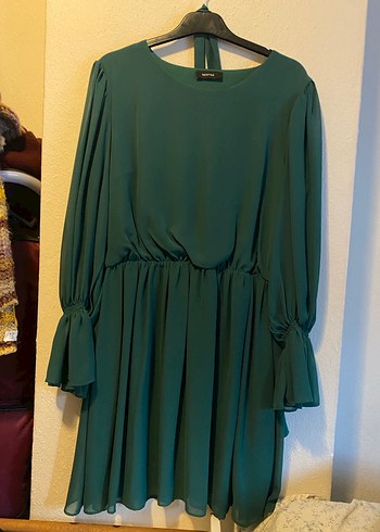 Uzun Kollu Yeşil Elbise - Görsel 4