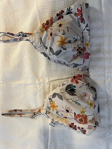 36 Beden satıldı H&M çiçekli bikini takımı