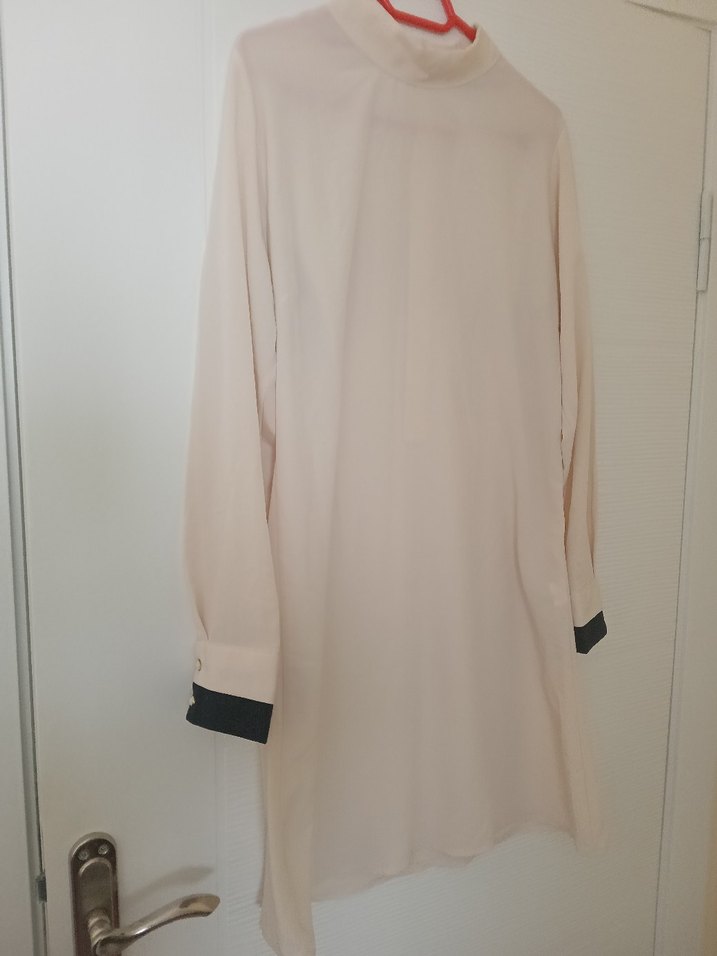 Krem rengi Yüksek Yaka Midi Kadın Tunik - Görsel 2