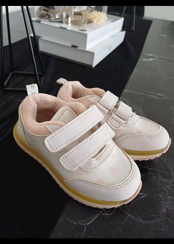 Kız Çocuk Beyaz Cırt Cırtlı  Işıklı Spor Ayakkabı - Görsel 3